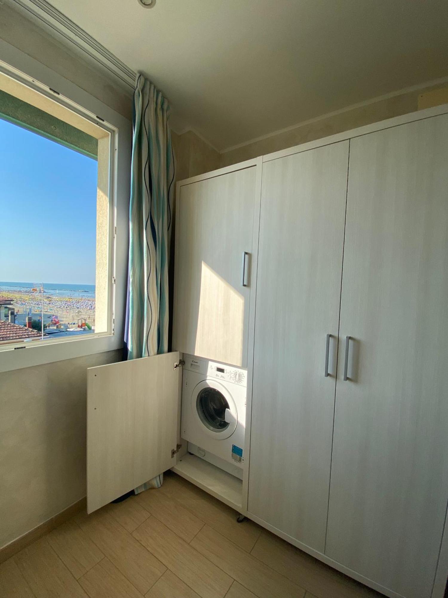 Marina Beach Aparthotel Rimini Exterior photo